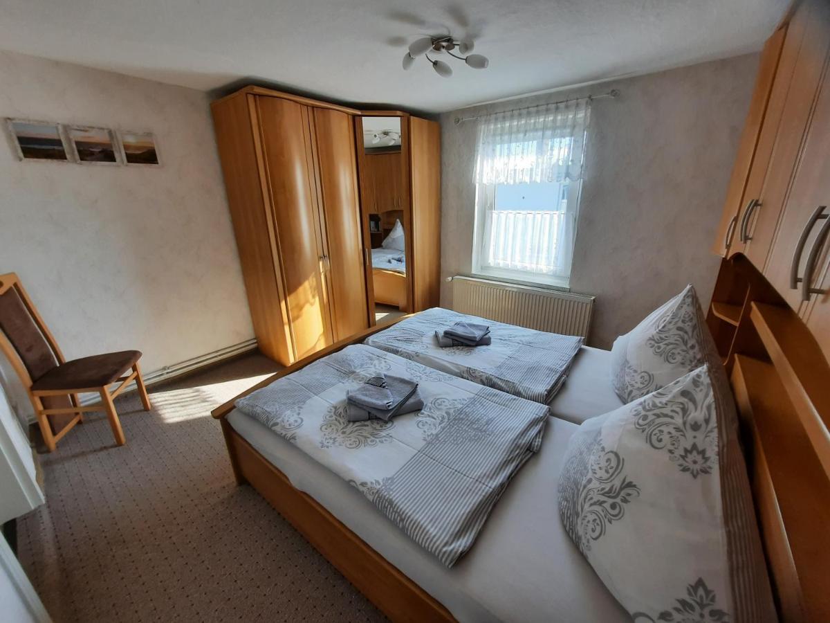 Ferienhaus In Hafennahe Apartment Sassnitz Ngoại thất bức ảnh